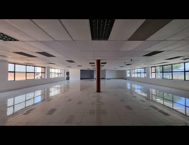 6,561M² WAREHOUSE TO LET IN HUGHES